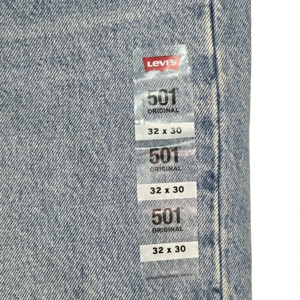 New Levi's 501 Original Jeans‎ Mens 32x30 Blue Distressed Straight Leg